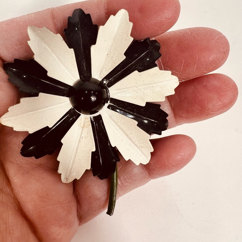 Vintage Black and White Floral Brooch Enamel